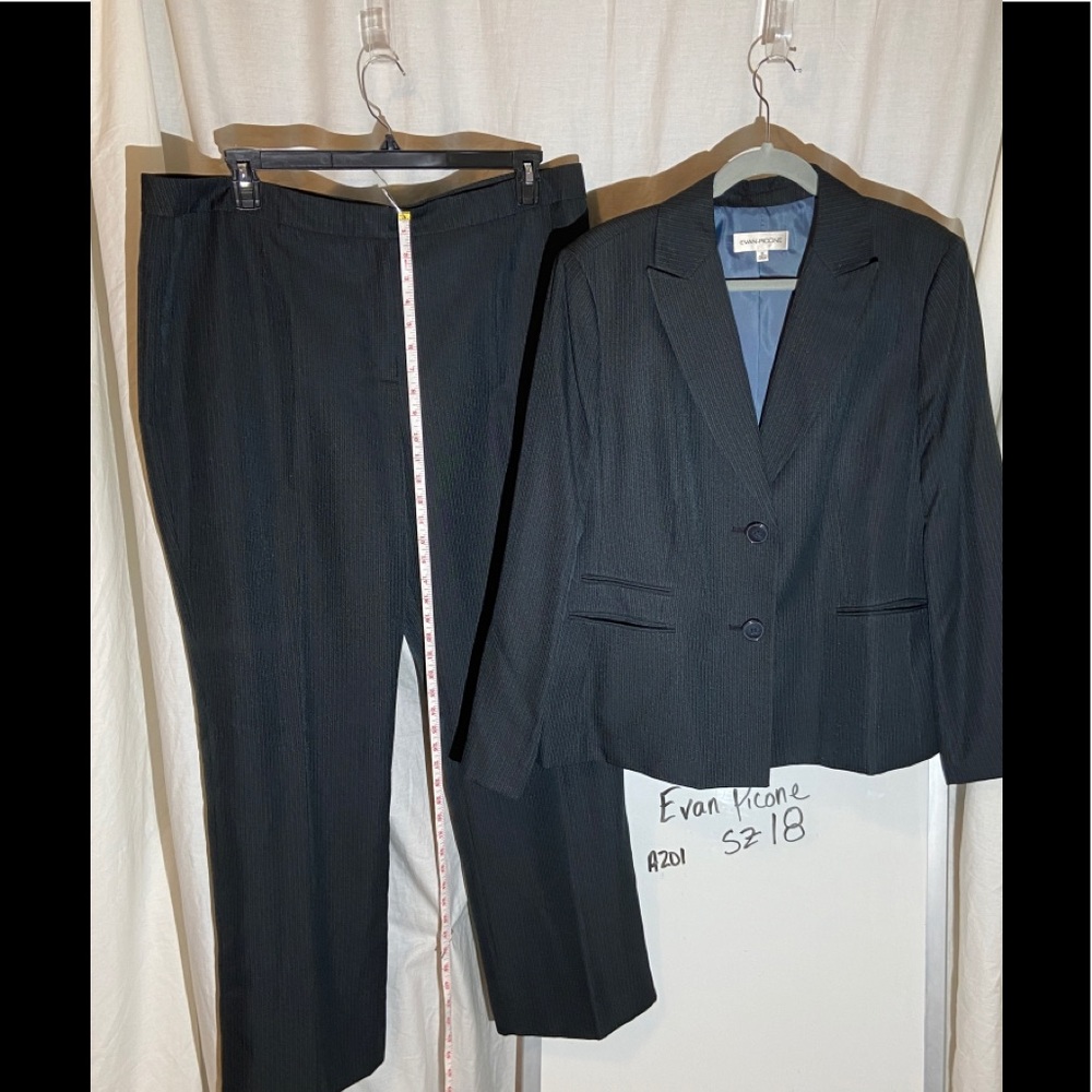 Evan Picone 2 piece suit